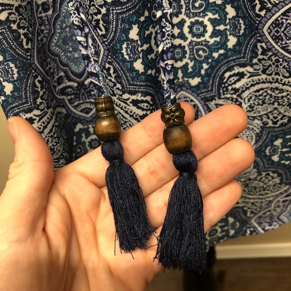 Rewind Boho Top with Tassels & Crochet Neckline - Picture 3 of 8